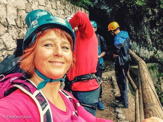 via ferrata,canyon,klatrin,fotfeste